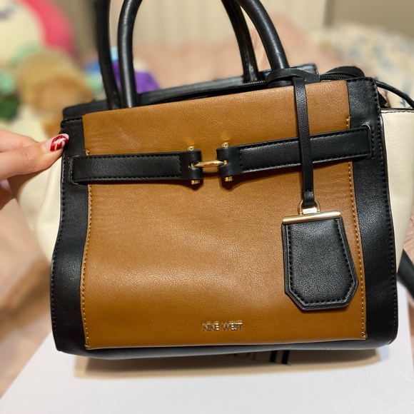 Nine West purse - Picture 4 of 4